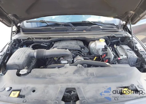 2020 Ram 1500 Big Horn 4X4 6'4 Box z USA, uszkodzony, nr VIN 1C6SRFBT3LN196751